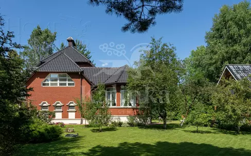 2-этажный коттедж 310 м² с отделкой