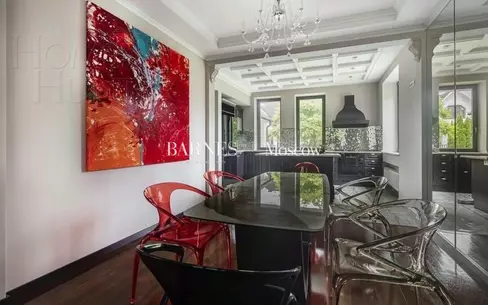 2-этажный коттедж 500 м² с отделкой