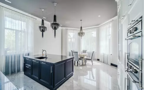 2-этажный коттедж 1 296 м² с отделкой