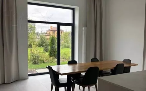 2-этажный коттедж 350 м² с отделкой