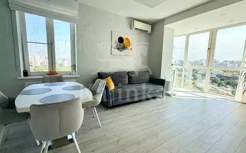 4-КОМН. КВАРТИРА С ОТДЕЛКОЙ 105 М² НА 17 ЭТАЖЕ