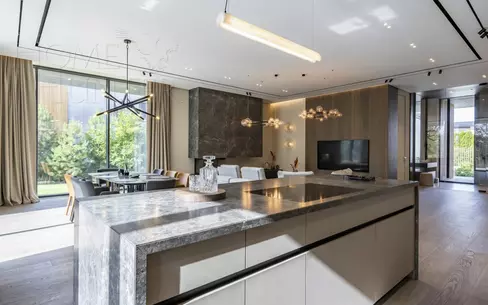2-этажный коттедж 760 м² с отделкой