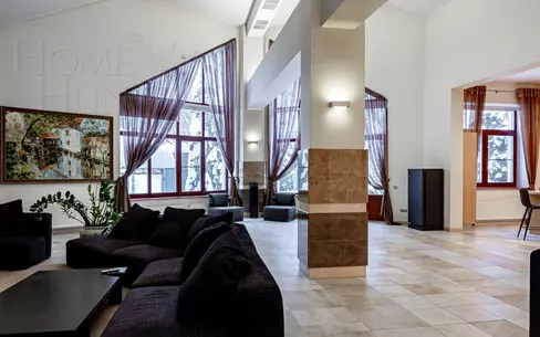 1-этажный коттедж 450 м² с отделкой