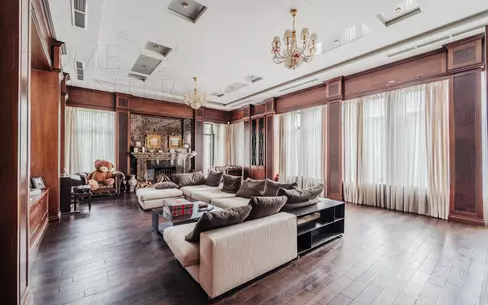 2-этажный коттедж 550 м² с отделкой