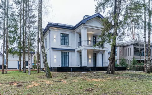 2-этажный коттедж 500 м² с отделкой