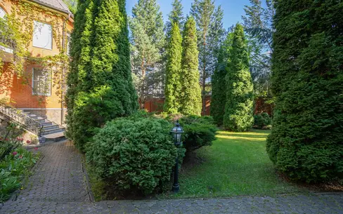 2-этажный коттедж 350 м² с отделкой