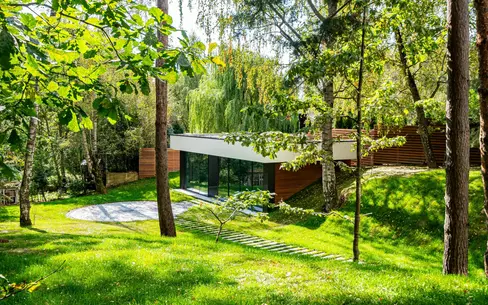 2-этажный коттедж 650 м² с отделкой
