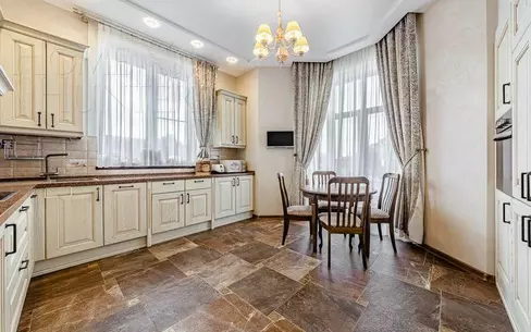 2-этажный таунхаус 260 м² с отделкой
