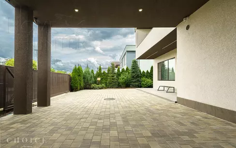 2-этажный коттедж 300 м² с отделкой