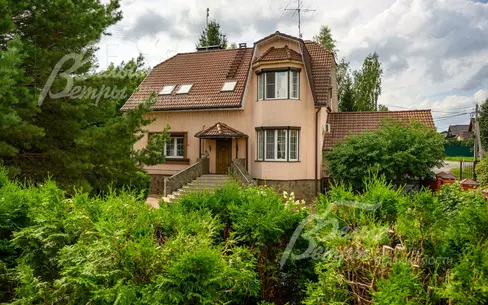 2-этажный коттедж 387 м² с отделкой