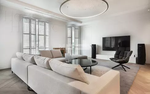 4-КОМН. КВАРТИРА С ОТДЕЛКОЙ 221 М² НА 6 ЭТАЖЕ