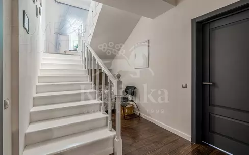 2-этажный коттедж 376 м² с отделкой