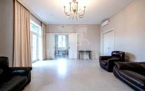 2-этажный коттедж 800 м² с отделкой