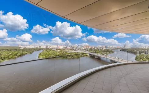 4-КОМН. КВАРТИРА С ОТДЕЛКОЙ 150.6 М² НА 19 ЭТАЖЕ