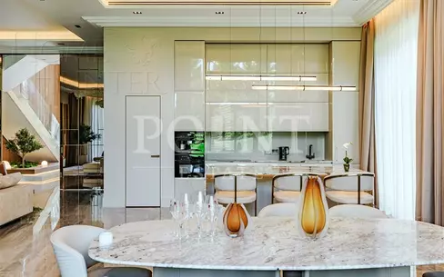 2-этажный коттедж 1 050 м² с отделкой