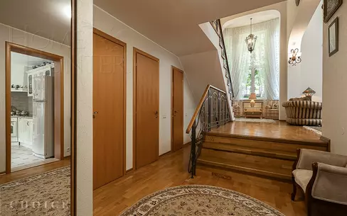 2-этажный коттедж 335 м² с отделкой