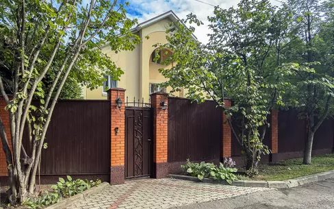 2-этажный коттедж 335 м² с отделкой