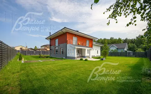 2-этажный коттедж 300 м² с отделкой