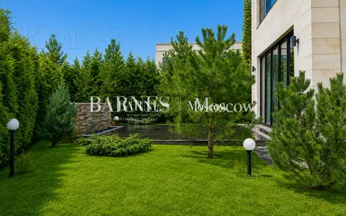 2-этажный коттедж 1 500 м² с отделкой