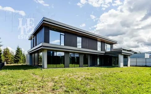 2-этажный коттедж 920 м² без отделки