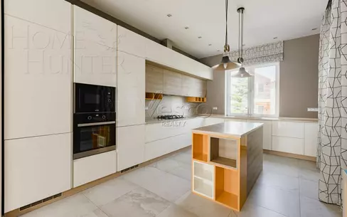2-этажный коттедж 364 м² с отделкой