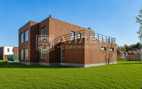 2-этажный коттедж 240 м² с отделкой