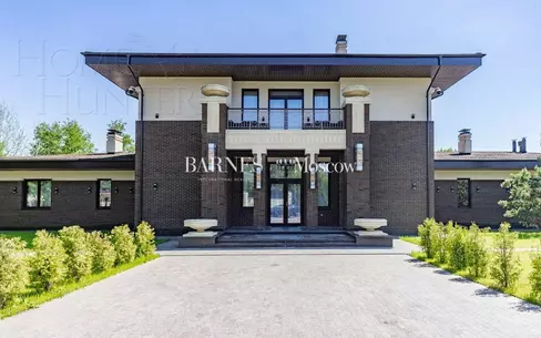 2-этажный коттедж 1 800 м² с отделкой