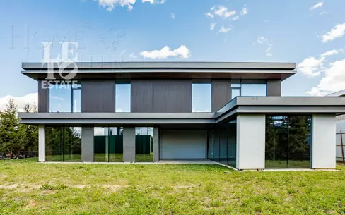 2-этажный коттедж 920 м² без отделки