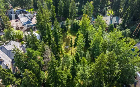 Участок 28.6 сот. в охраняемом поселке