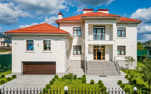 2-этажный коттедж 900 м² с отделкой