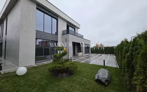 2-этажный коттедж 450 м² без отделки