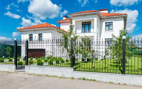 2-этажный коттедж 900 м² с отделкой