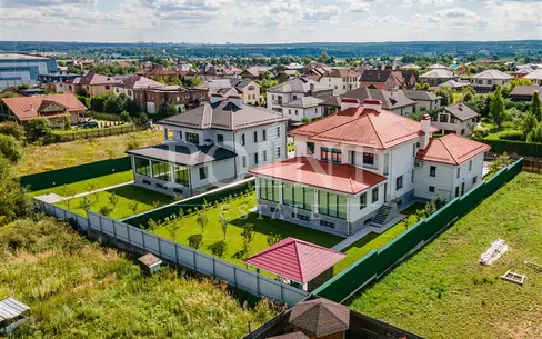 2-этажный коттедж 900 м² с отделкой