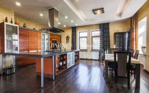 2-этажный коттедж 380 м² с отделкой