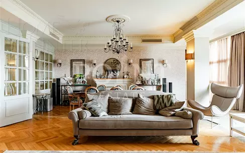 4-КОМН. КВАРТИРА С ОТДЕЛКОЙ 240 М² НА 13 ЭТАЖЕ