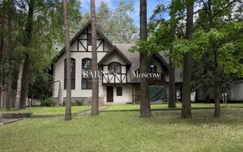 2-этажный коттедж 380 м² без отделки