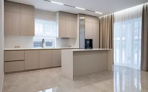 2-этажный коттедж 300 м² с отделкой