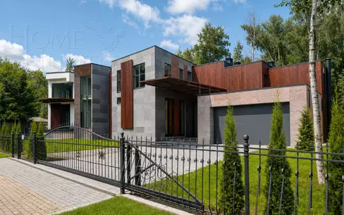 2-этажный коттедж 1 500 м² без отделки