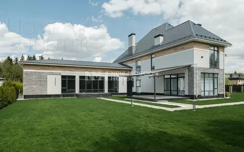 2-этажный коттедж 600 м² с отделкой