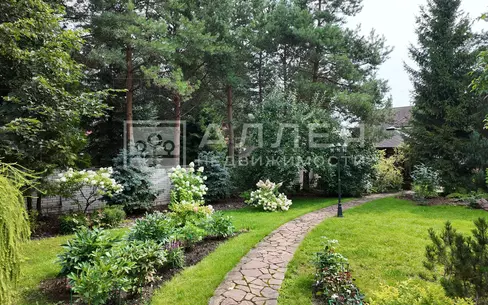 2-этажный коттедж 330 м² с отделкой
