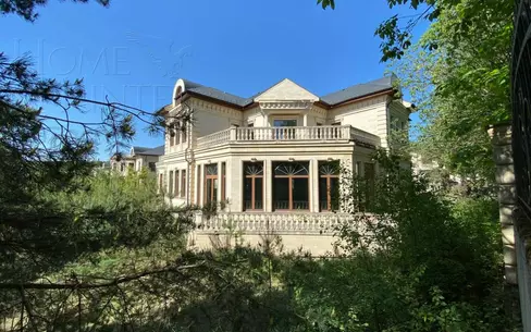 2-этажный коттедж 1 480 м² без отделки