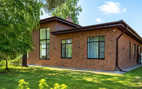 1-этажный коттедж 380 м² с отделкой