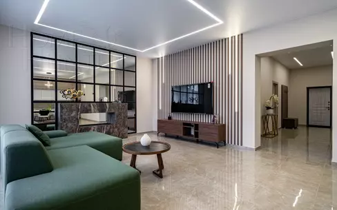 2-этажный коттедж 240 м² с отделкой