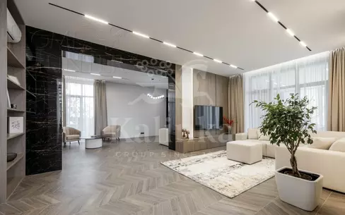 2-этажный коттедж 371 м² с отделкой