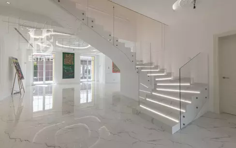 2-этажный коттедж 420 м² с отделкой