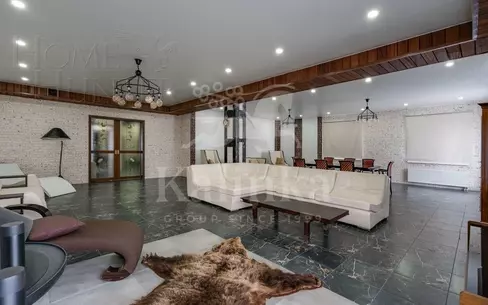 2-этажный коттедж 650 м² с отделкой