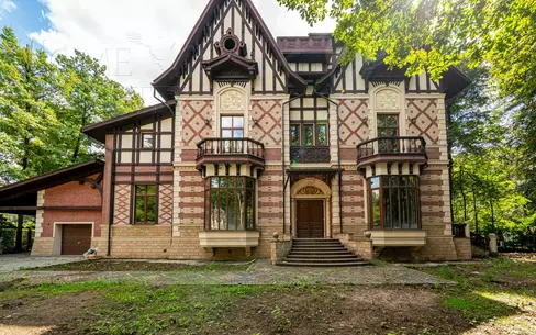 2-этажный коттедж 750 м² без отделки