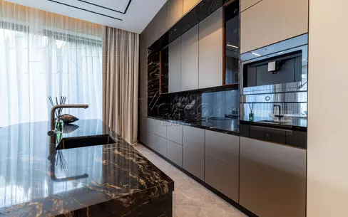 2-этажный коттедж 1 150 м² с отделкой