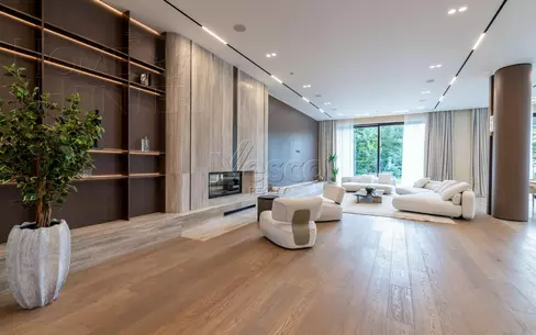 2-этажный коттедж 1 150 м² с отделкой