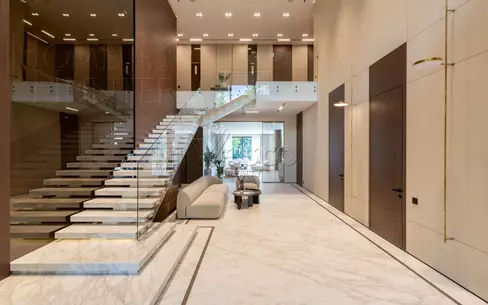 2-этажный коттедж 1 150 м² с отделкой